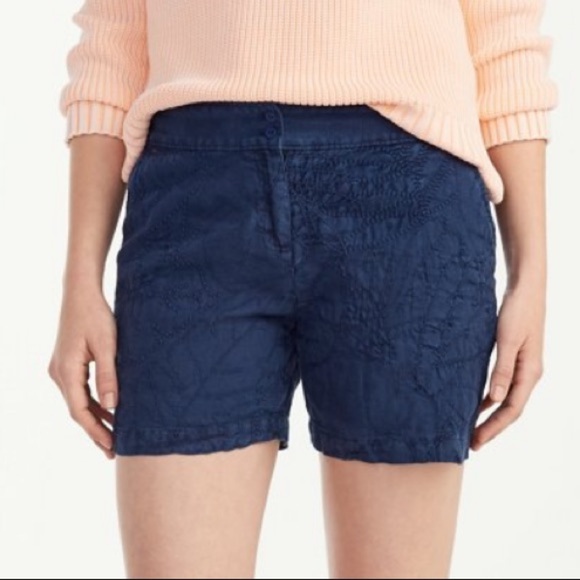 Tommy Bahama Pick Leaf Linen 5-inch Shorts - Picture 2 of 8